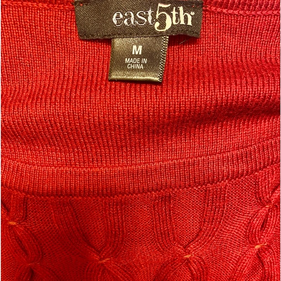 EAST 5TH AVE
Pretty soft lightweight knit dress with cable front detail M - Picture 3 of 7